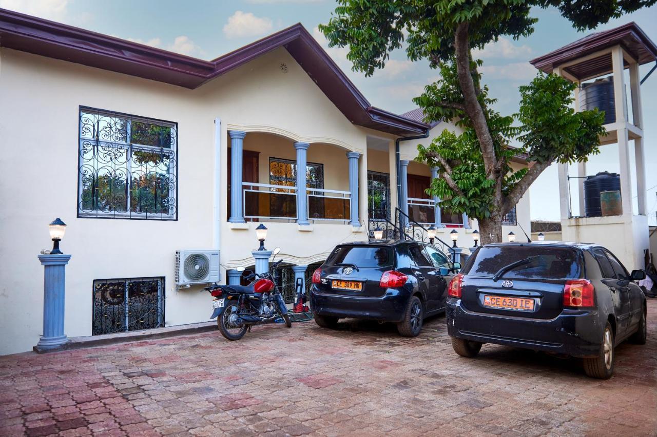 Residence Noumsi Yaoundé 外观 照片